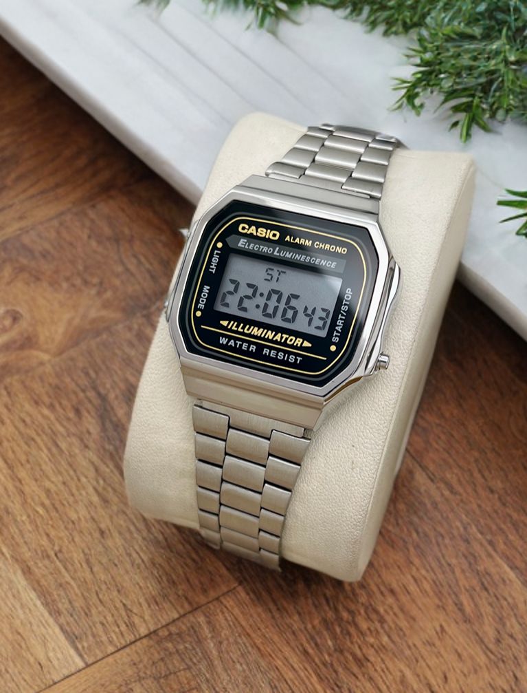 CLASSIC casio vintage unisex prenium old money watch